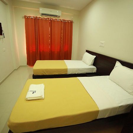 Riva Residency Hotell Palakkad Exteriör bild